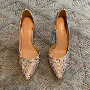 Gorgeous party pumps! 🎊